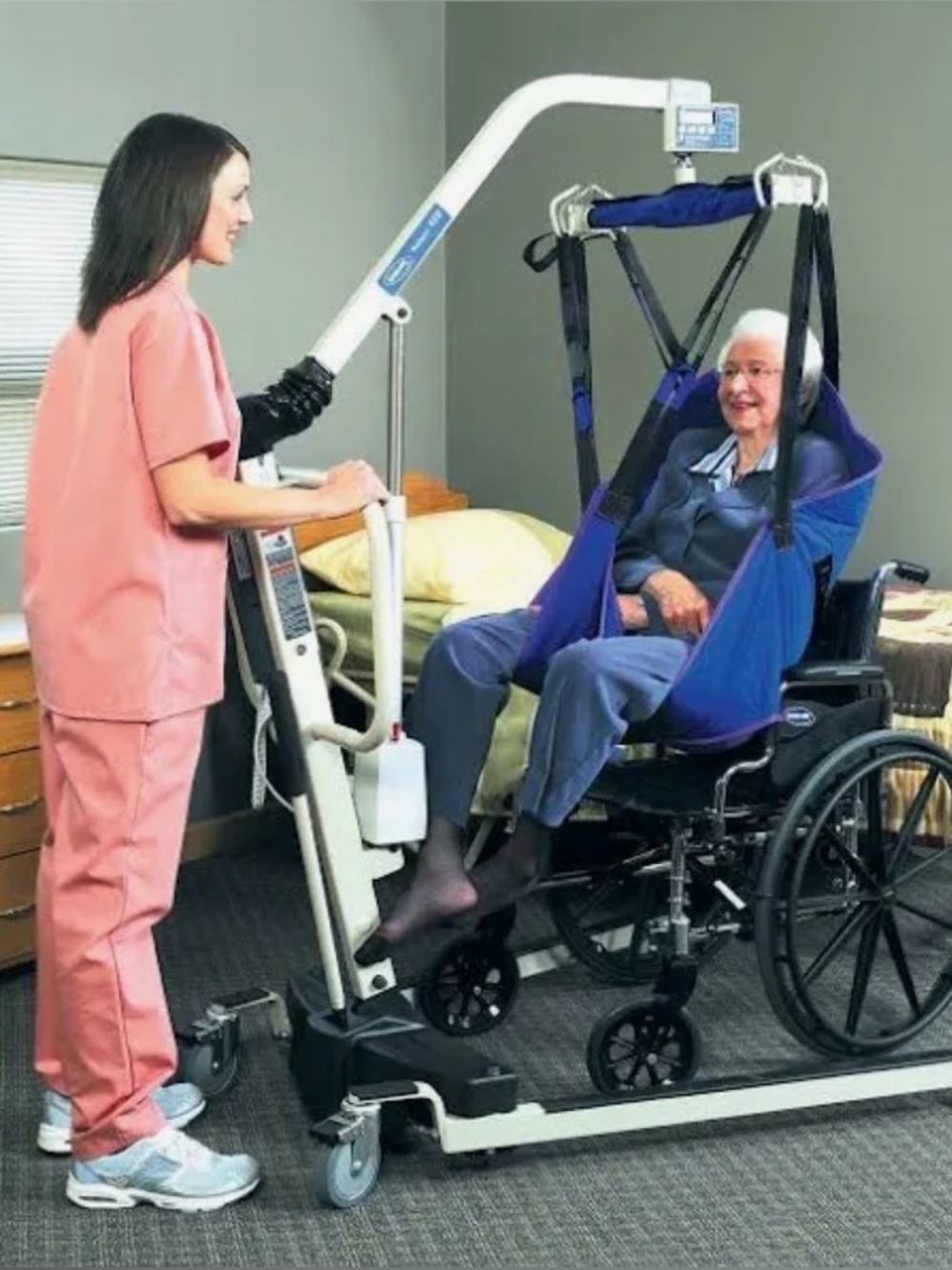 NWOT Invacare Reliant R100 Medium Divided Leg Sling with Head Support